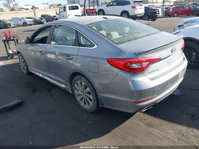 Hyundai Sonata Sport 2016 5NPE34AF6GH404151 Image 3