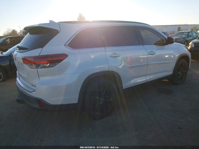 Aukcja sprzedaży 2019 Toyota Highlander Se, vin: 5TDJZRFH7KS608741, numer aukcji: 44153016