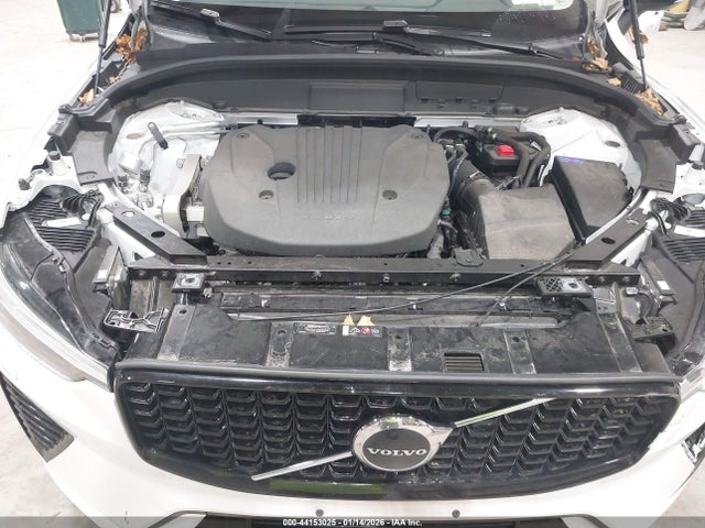 2024 Volvo Xc60 B5 Core Dark Theme მანქანა იყიდება აუქციონზე, vin: YV4L12RK5R1783587, აუქციონის ნომერი: 44153025
