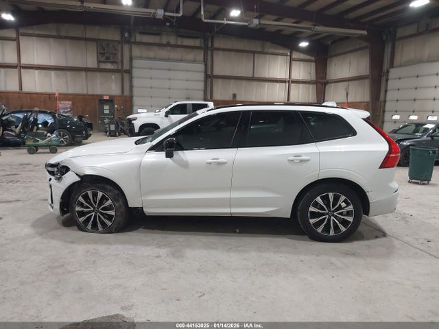 Aukcja sprzedaży 2024 Volvo Xc60 B5 Core Dark Theme, vin: YV4L12RK5R1783587, numer aukcji: 44153025