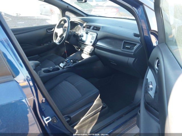 1N4AZ1CP6JC308661 Nissan LEAF SV