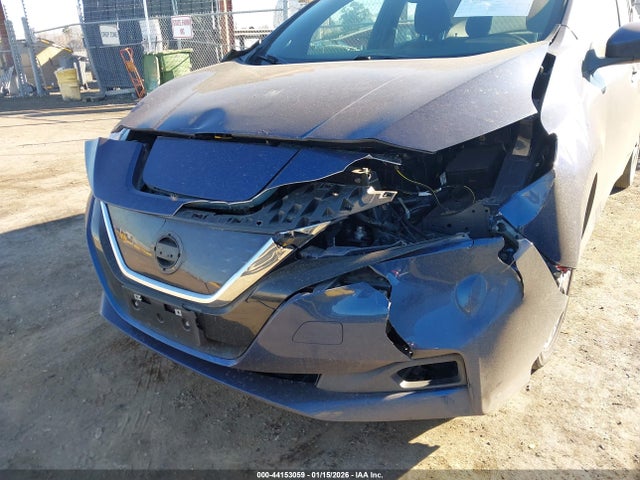 1N4AZ1CP6JC308661 Nissan LEAF SV