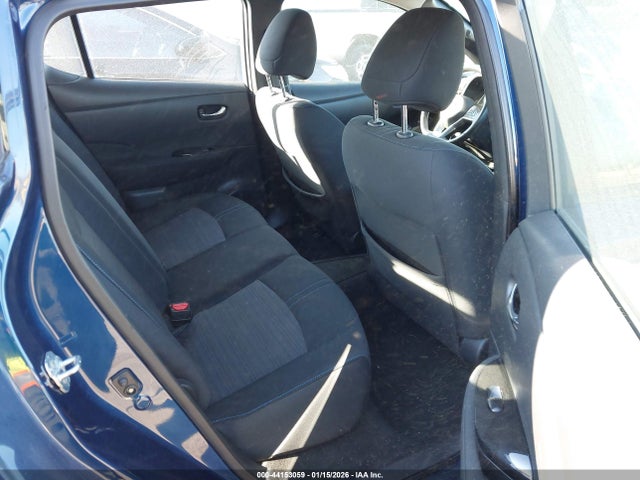 1N4AZ1CP6JC308661 Nissan LEAF SV