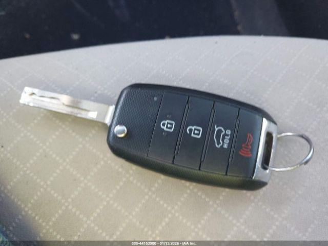 2018 KIA SORENTO 5XYPG4A37JG386602 Photo 10