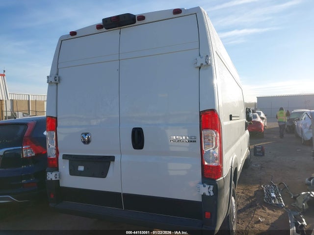 44153081 :رقم المزاد ، 3C6MRVHG4SE504879 vin ، 2025 Ram Promaster 3500 مزاد بيع