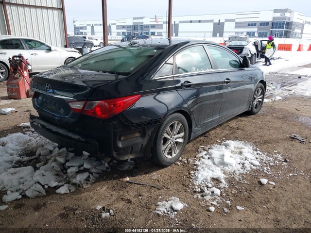 2013 Hyundai Sonata Gls მანქანა იყიდება აუქციონზე, vin: 5NPEB4AC4DH662530, აუქციონის ნომერი: 44153136
