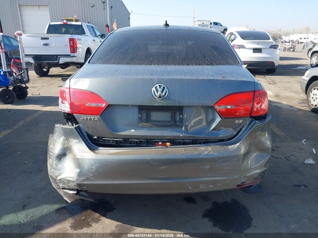 3VWD17AJ4EM439153 Volkswagen Jetta 1.8t Se