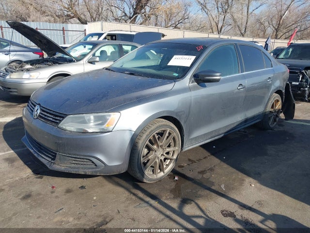 3VWD17AJ4EM439153 Volkswagen Jetta 1.8t Se