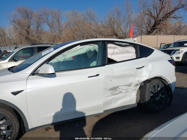 2022 TESLA MODEL Y 7SAYGDEE4NF385049 Photo 5