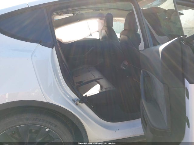 2022 TESLA MODEL Y 7SAYGDEE4NF385049 Photo 7