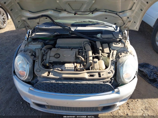 2011 MINI COOPER S WMWSV3C56BTY15109 Photo 9