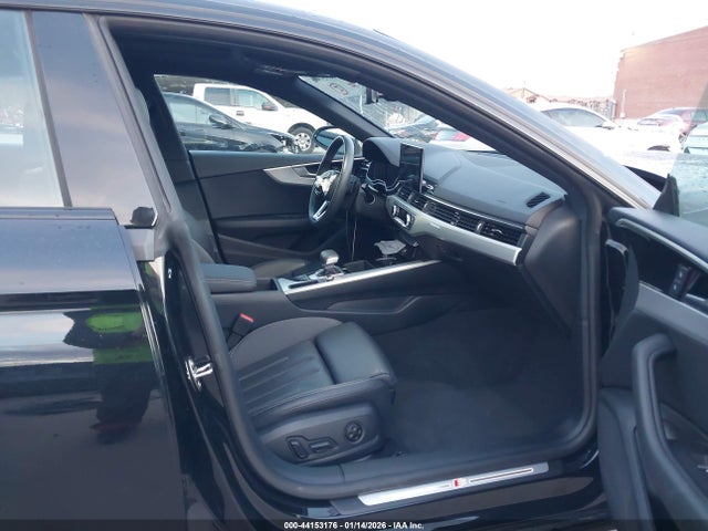 2025 Audi A5 Sportback Premium 45 Tfsi S Line Quattro S Tronic მანქანა იყიდება აუქციონზე, vin: WAUDACF55SA006888, აუქციონის ნომერი: 44153176