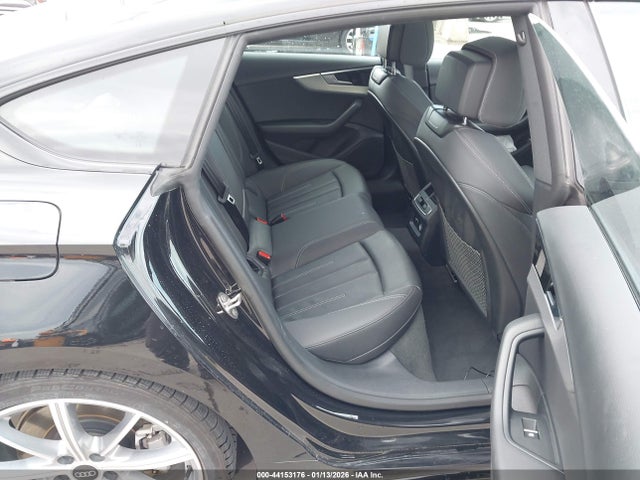 2025 Audi A5 Sportback Premium 45 Tfsi S Line Quattro S Tronic მანქანა იყიდება აუქციონზე, vin: WAUDACF55SA006888, აუქციონის ნომერი: 44153176