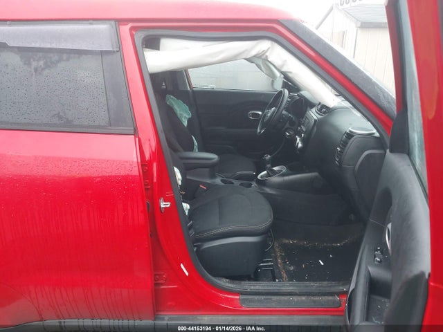 KNDJP3A58G7827323 KIA SOUL +