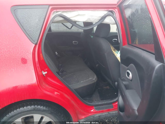 KNDJP3A58G7827323 KIA SOUL +