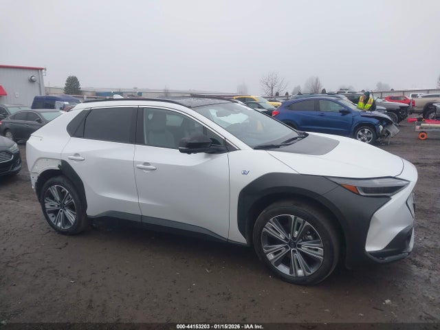 Subaru Solterra Touring 2023 JTMABABA0PA017475 Image 13