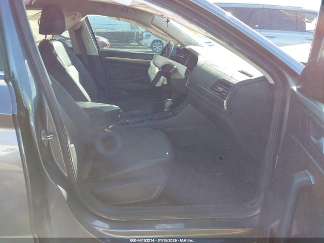 Auction sale of the 2019 Volkswagen Jetta 1.4t Sel, vin: 3VWE57BU0KM164779, lot number: 44153214