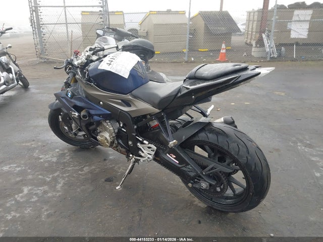 2015 BMW S 1000 WB10D1201FZ199505 Photo 2