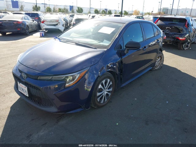Toyota Corolla Hybrid Le 2021 JTDEAMDEXMJ019493 Image 2