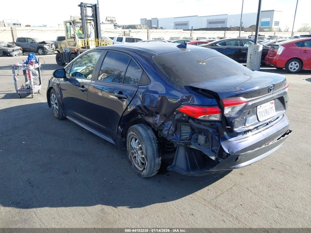 Toyota Corolla Hybrid Le 2021 JTDEAMDEXMJ019493 Image 3