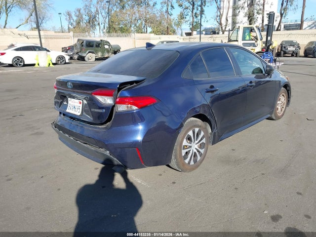 Toyota Corolla Hybrid Le 2021 JTDEAMDEXMJ019493 Image 4