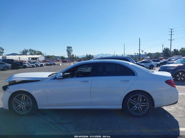 Mercedes-Benz E 300 2019 WDDZF4JB9KA551852 Image 14