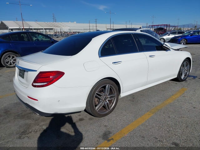 Mercedes-Benz E 300 2019 WDDZF4JB9KA551852 Image 4