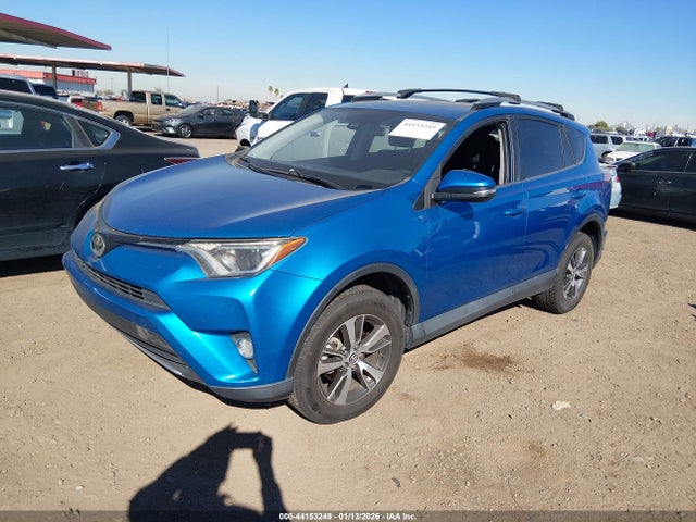 Toyota Rav4 Xle 2017 2T3RFREV0HW589704 Image 2