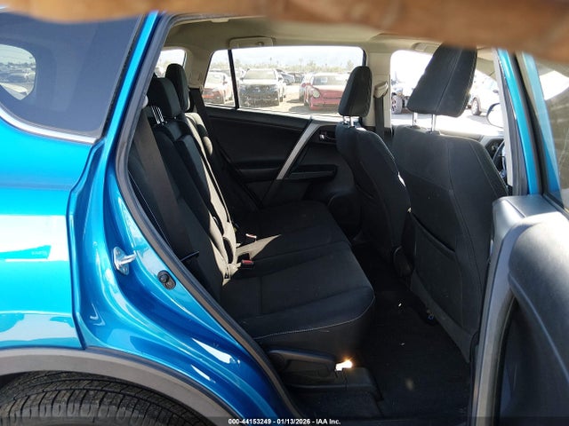 Toyota Rav4 Xle 2017 2T3RFREV0HW589704 Image 8