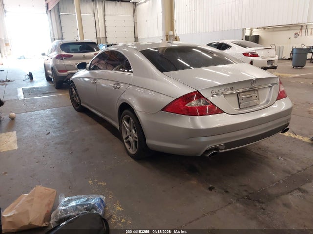 2007 MERCEDES-BENZ CLS 550 WDDDJ72X07A084946 Photo 2