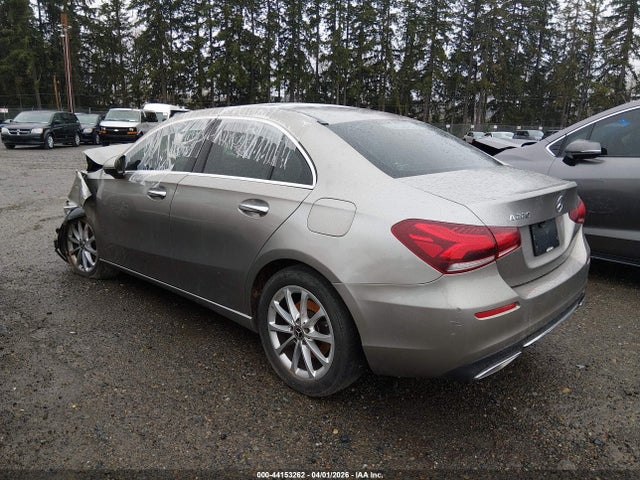 2020 MERCEDES-BENZ A 220 WDD3G4EB4LW039398 Photo 2