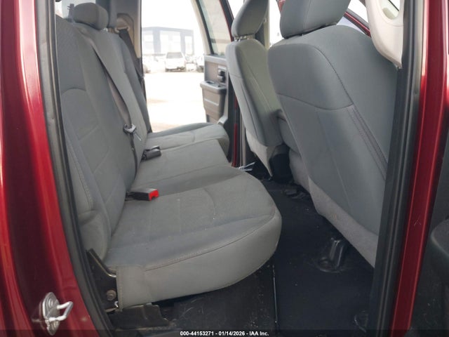 2018 Ram 1500 Express  4x4 6'4 Box მანქანა იყიდება აუქციონზე, vin: 1C6RR7FG4JS302849, აუქციონის ნომერი: 44153271