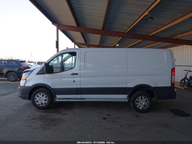 1FTBR1Y82RKB12105 Ford Transit-250