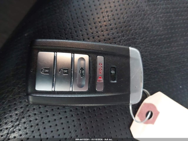 44153281 :رقم المزاد ، 19UUB1F5XHA000938 vin ، 2017 Acura Tlx Technology Package مزاد بيع