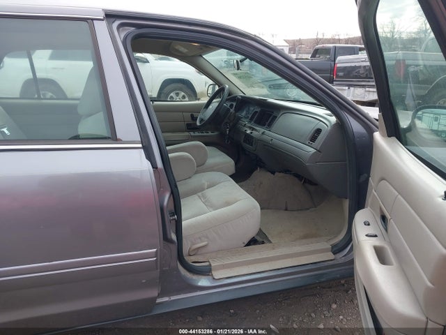 Продажа на аукционе авто 2006 Ford Crown Victoria Police/police Interceptor, vin: 2FAHP71W26X145728, номер лота: 44153286
