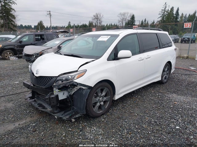 5TDXZ3DC1HS807484 Toyota Sienna Se 8 Passenger