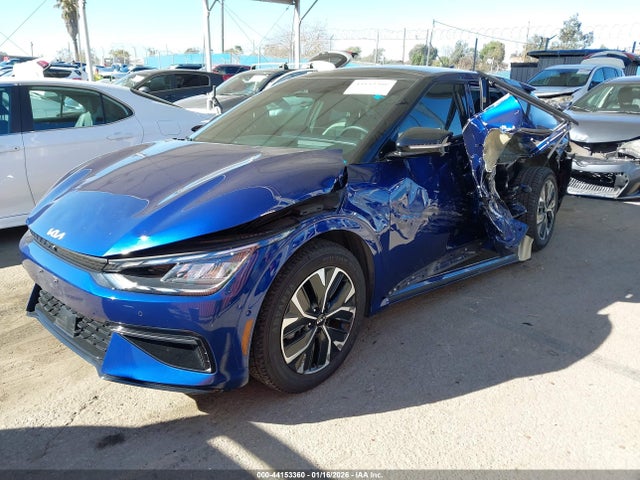 2022 KIA EV6 KNDC44LA2N5062832 Photo 1