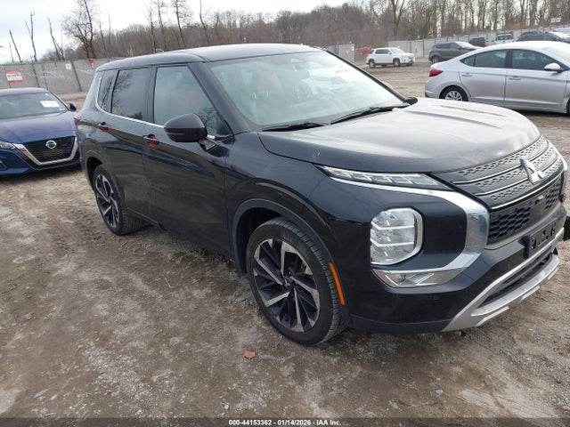 2022 MITSUBISHI OUTLANDER JA4J3UA80NZ084082 Photo 0