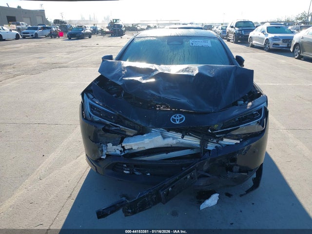 JTDACAAU2R3046041 Toyota Prius Le