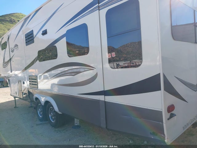 573FS3622K9902414 Gran Solitude 5th Wheel
