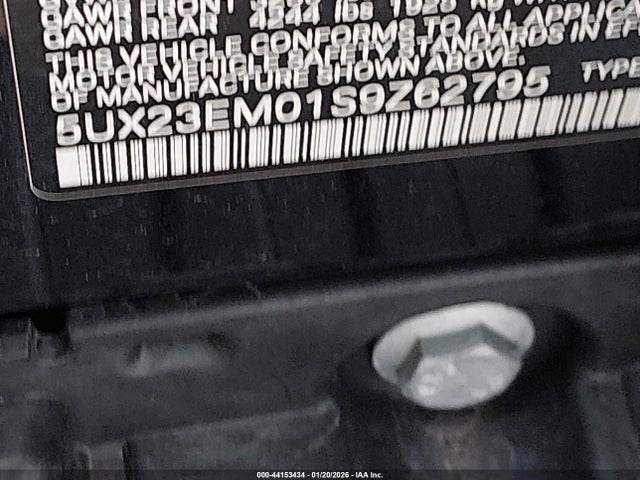2025 BMW X7 5UX23EM01S9Z62795 Photo 8