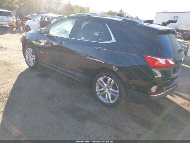 2GNAXMEV0J6146944 Chevrolet Equinox Premier