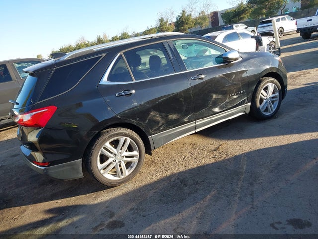 2GNAXMEV0J6146944 Chevrolet Equinox Premier