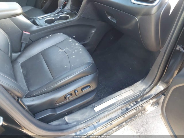 2GNAXMEV0J6146944 Chevrolet Equinox Premier