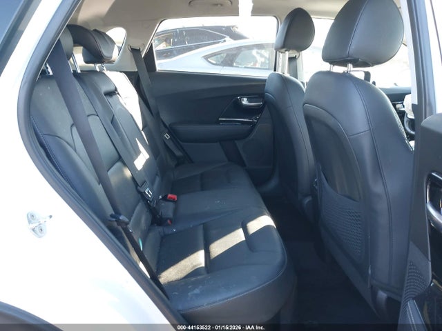 2022 KIA NIRO PLUG-IN HYBRID KNDCC3LD8N5516962 Photo 7