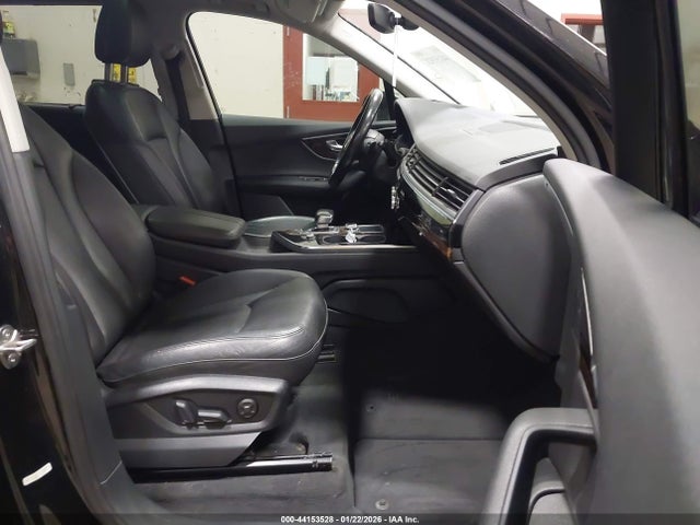WA1LAAF74HD028810 Audi Q7 3.0t Premium