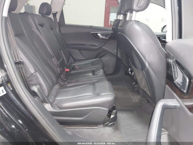 WA1LAAF74HD028810 Audi Q7 3.0t Premium