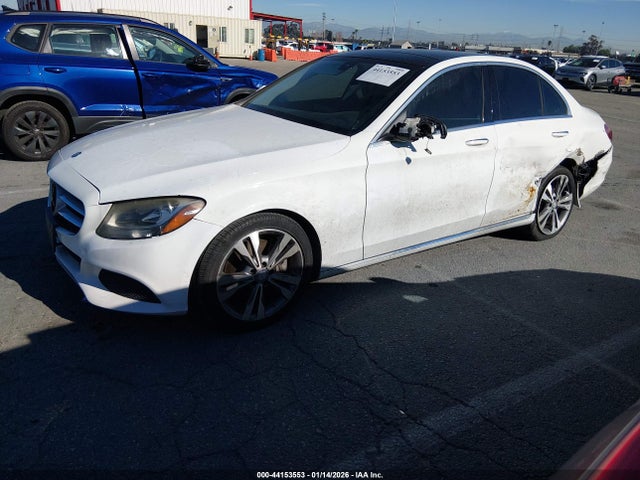 Mercedes-Benz C 300 2016 55SWF4JB4GU102587 Image 2