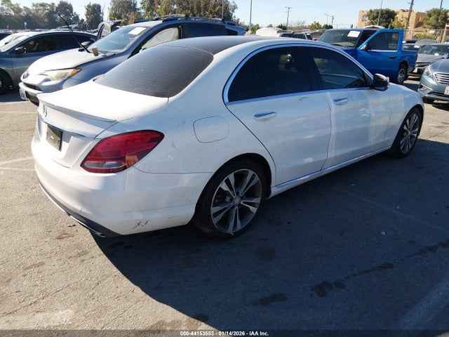 Mercedes-Benz C 300 2016 55SWF4JB4GU102587 Image 4
