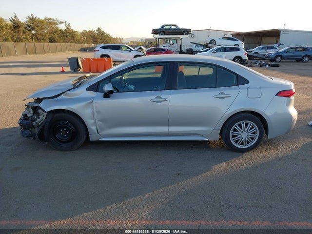 Toyota COROLLA LE 2022 5YFEPMAE9NP316688 Image 15